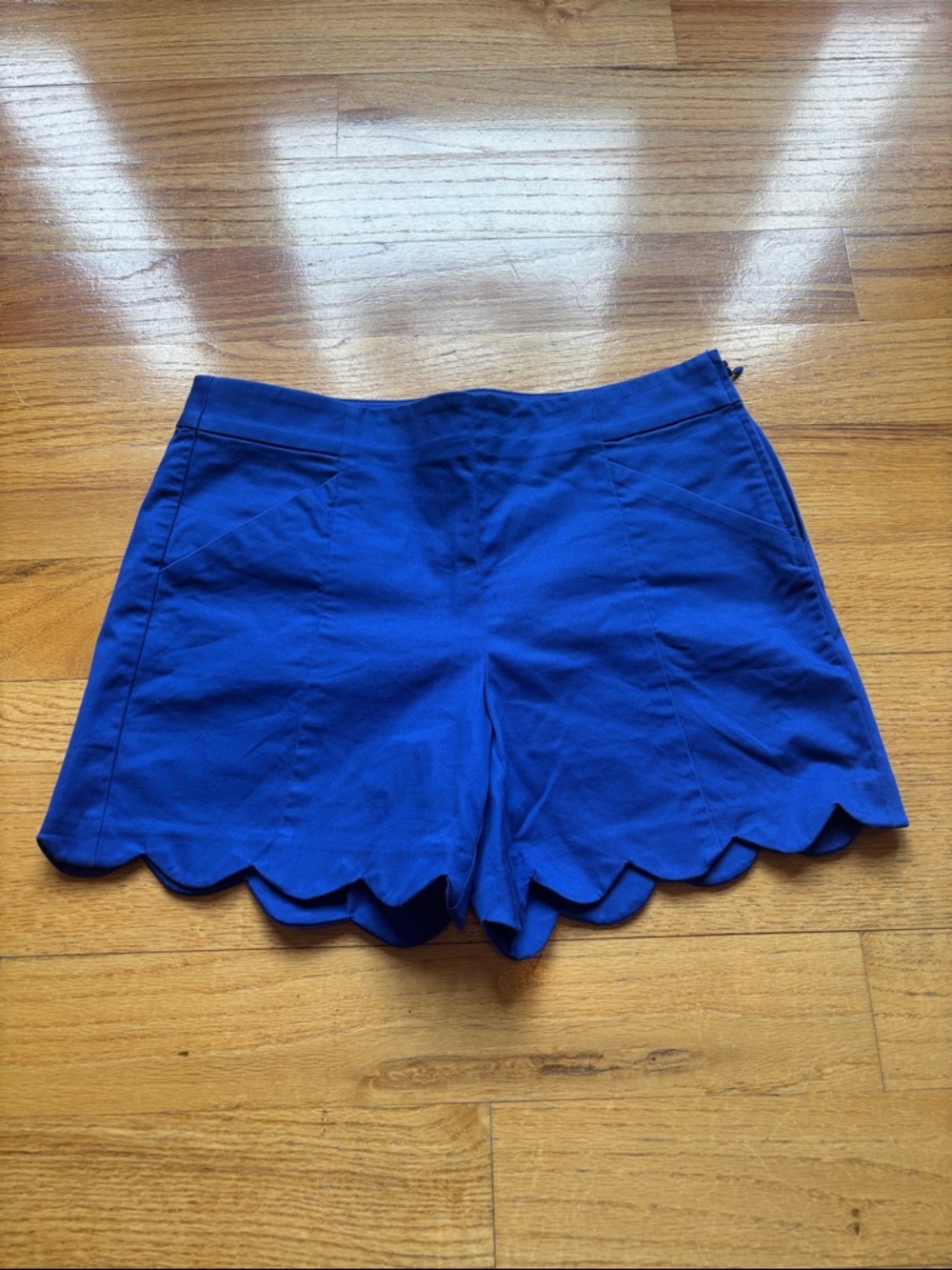 Lilly Pulitzer Arabeth Scallop Hem High-Waist Shorts in Royal Blue size 2